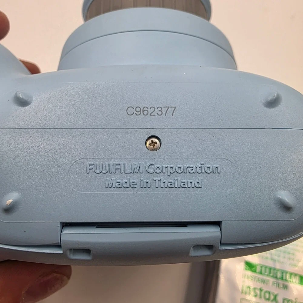 Fujifilm Instax Mini 7+ Instant Film Camera Light Blue with 20 Exposures Film A1